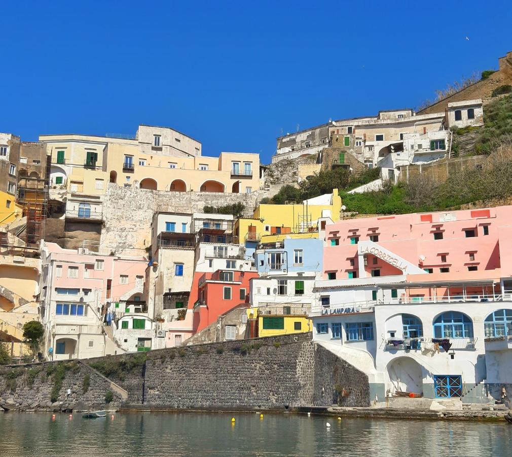 Apartmán Monolocale Azzurro Procida Exteriér fotografie